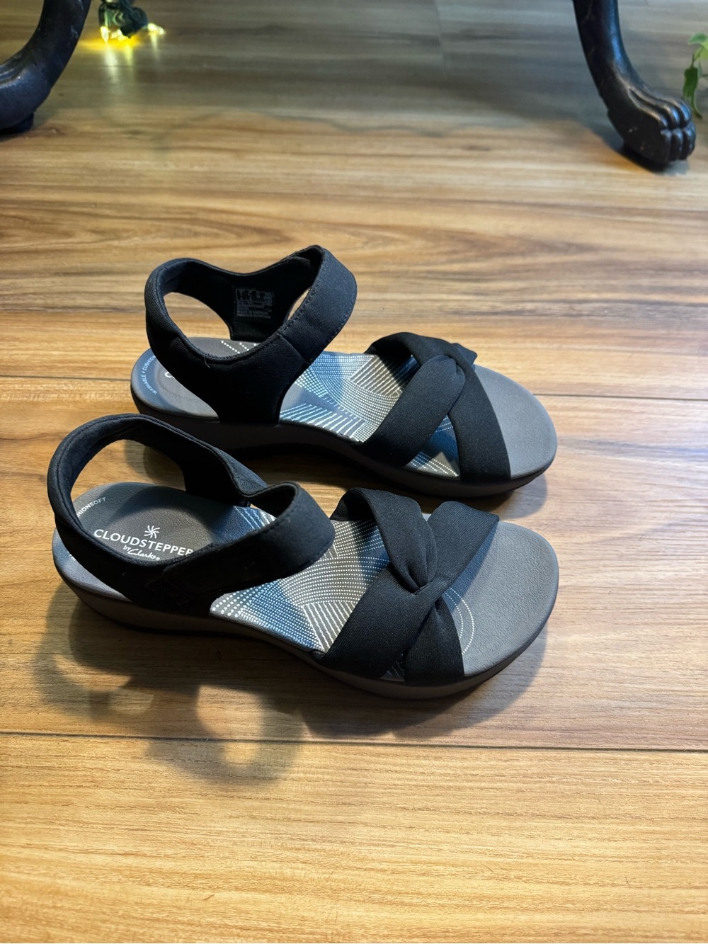 Clarks Black Cloudsteppers Women's Knotted Strap Sandals